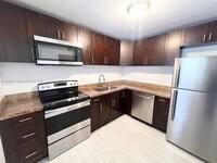 Building Photo - 5510 N Lakewood Cir