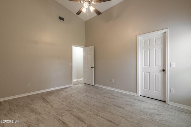 Building Photo - 109 Brookhollow Cir