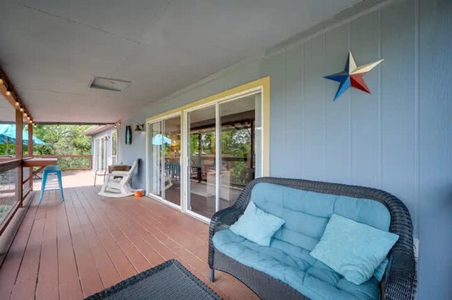 Building Photo - 1288 Canyon Springs Dr