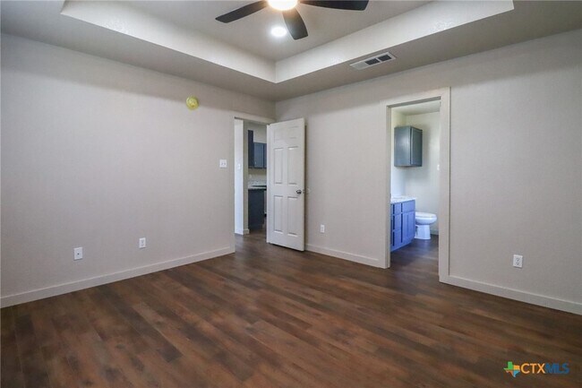 Building Photo - 3218 Rampart Loop