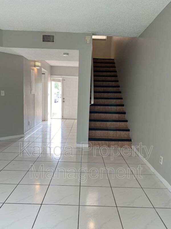 Building Photo - 11405 NW 35th St