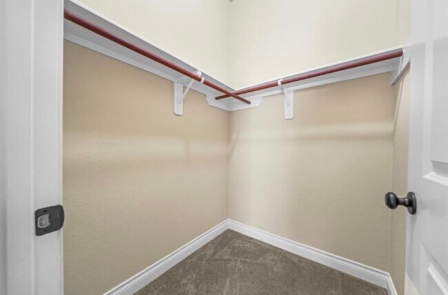 Building Photo - 17503 Woodfalls Ln