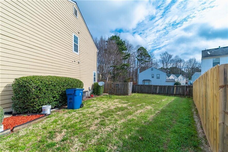 Building Photo - 3071 Majestic Park Ct