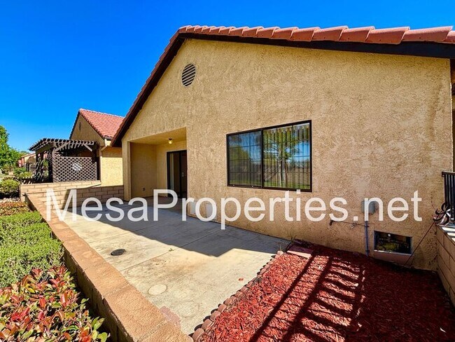 Building Photo - 19182 Elm Dr