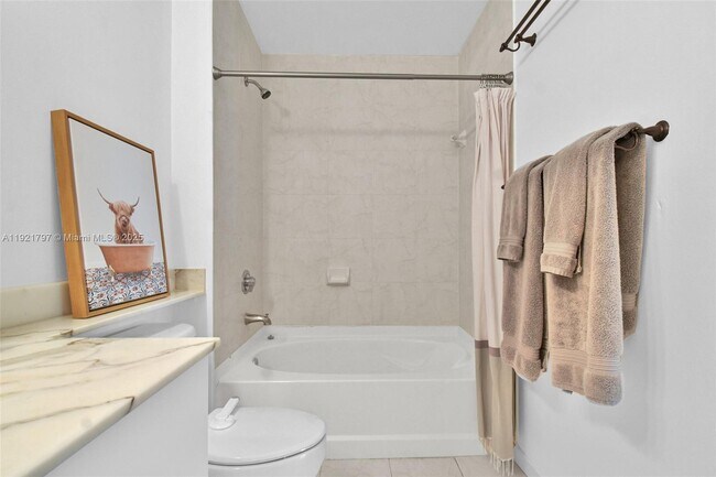 Building Photo - 234 NE 3rd St