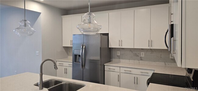 Building Photo - 8127 Wistar Creek Mews