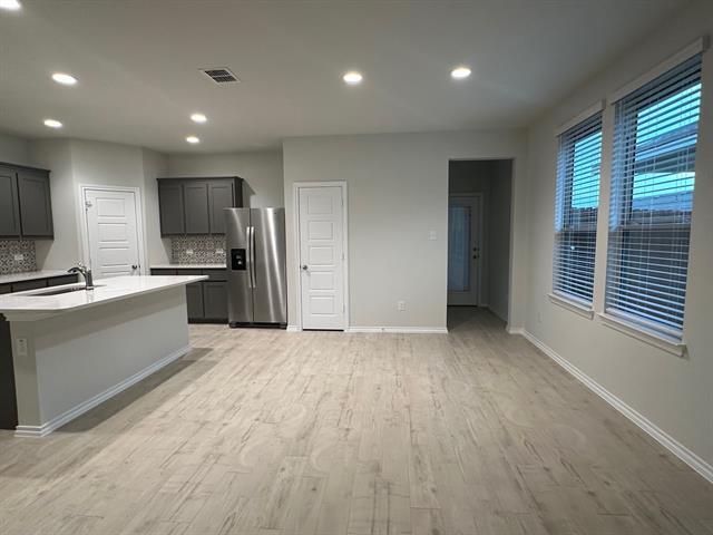 Building Photo - 1613 Edgeway Dr