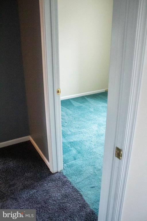 Building Photo - 2095 Pawlet Dr