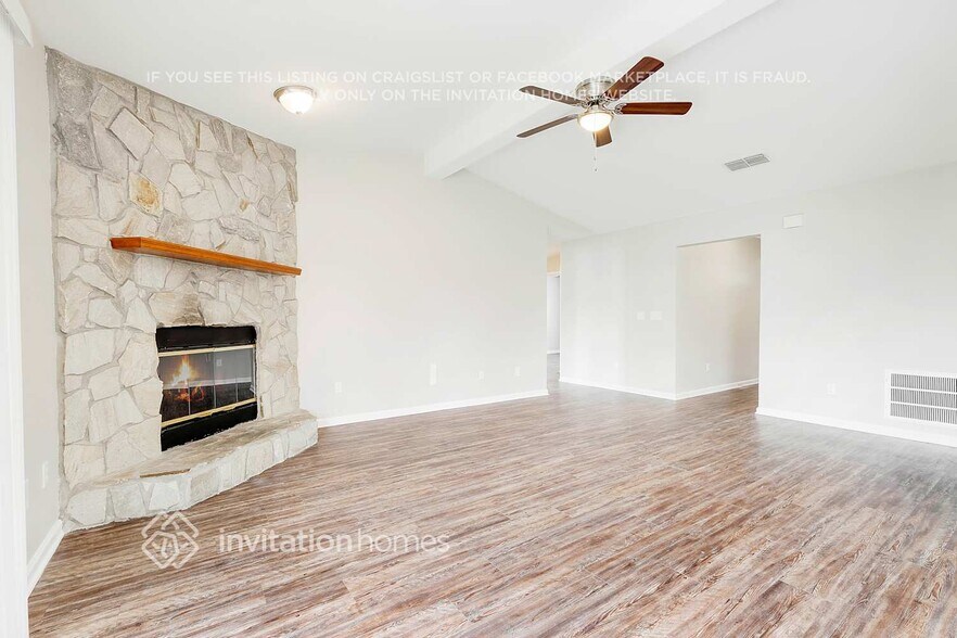 Building Photo - 7800 MacDougall Dr