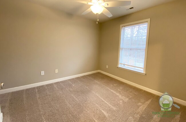 Building Photo - 9 Jude Ct