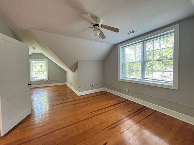Building Photo - Available now. WATER & SEWER INCLUDED! Gre...