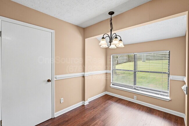 Building Photo - 1321 Timbercrest Dr