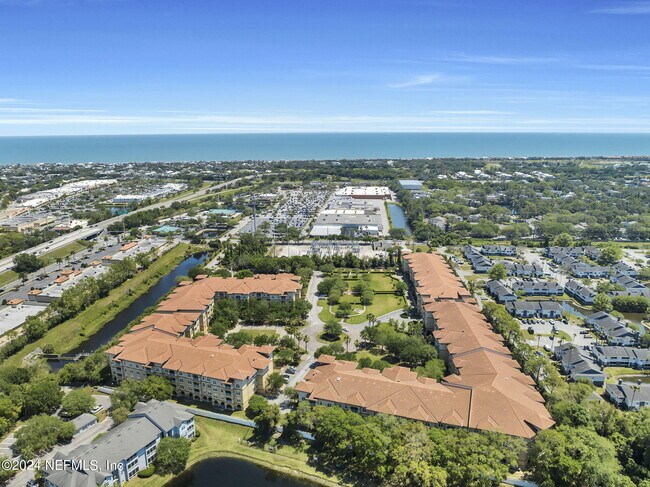 Building Photo - 4300 S Beach Pkwy