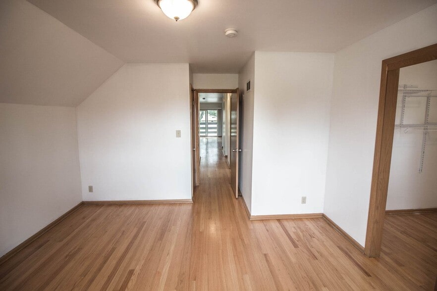 Main Bedroom looking down hall - 708 North St