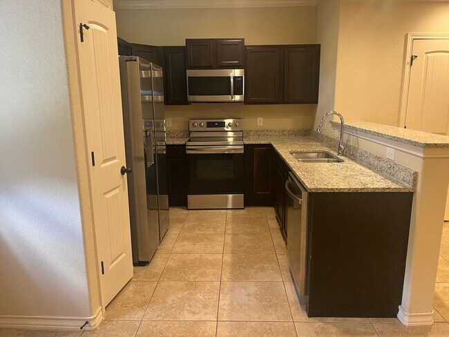 Building Photo - 13907 Annas Way #102, San Antonio, TX. 78233