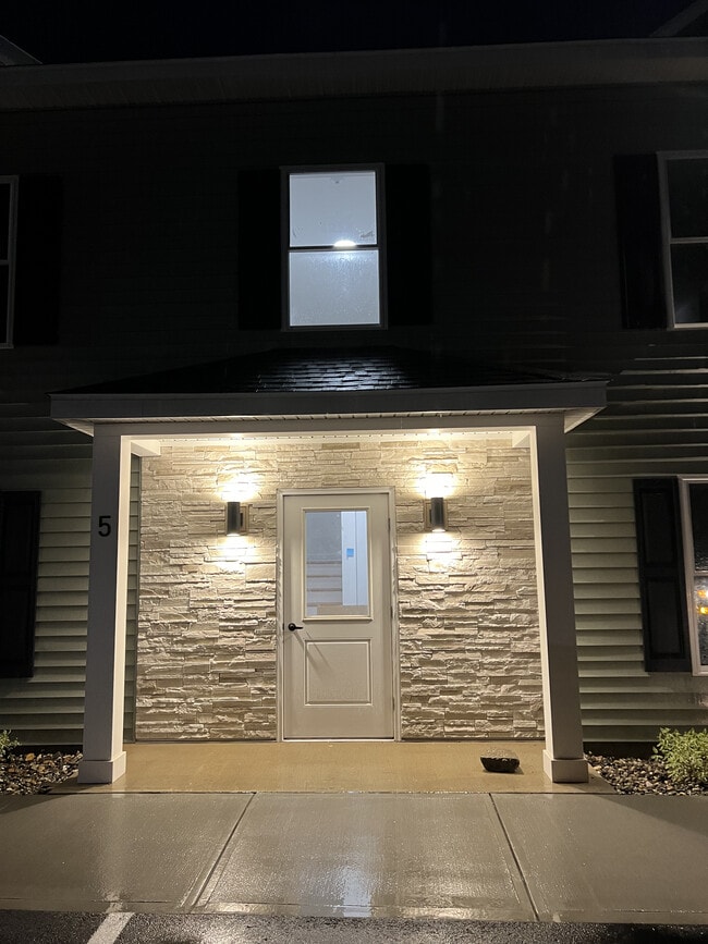Building Photo - The Residences at Davis Pines