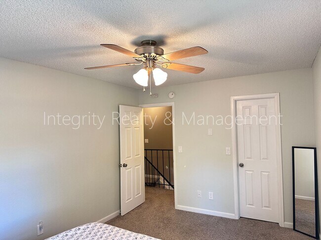 Building Photo - 10001 E Evans Ave