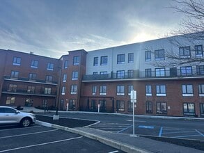 Building Photo - 133 Salem St