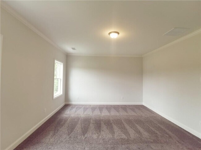 Building Photo - 2665 Whistler Wy NE