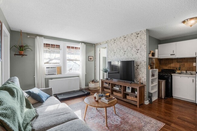Building Photo - University Park 1 bed 1 bath Condo in walk...