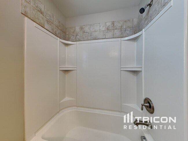 Building Photo - 143 Saye Pl