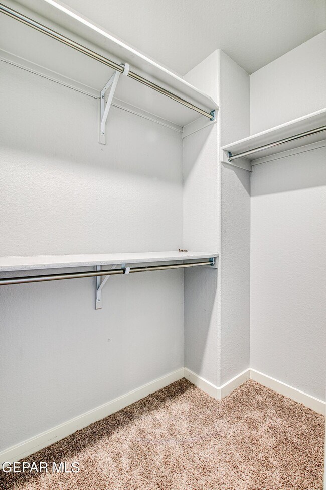 Building Photo - 14508 Dominic Azcarate Dr