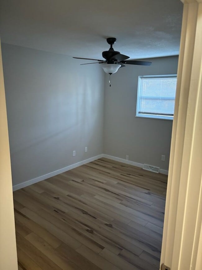 Building Photo - 3BR/2.5BA Home Available 12/1