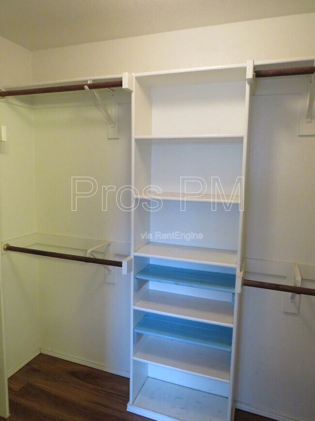 Building Photo - 3717 Beatriz Dr