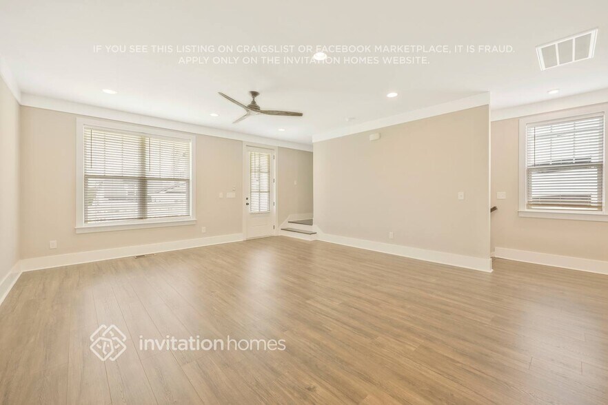 Building Photo - 212 Founders Ln