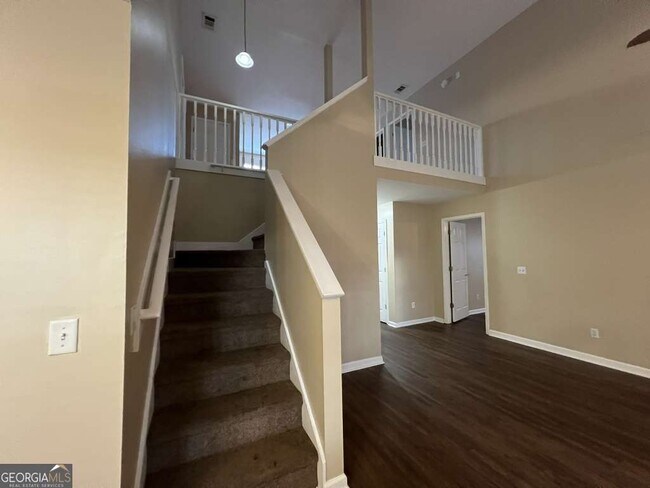 Building Photo - 517 Lake Jordan Blvd W