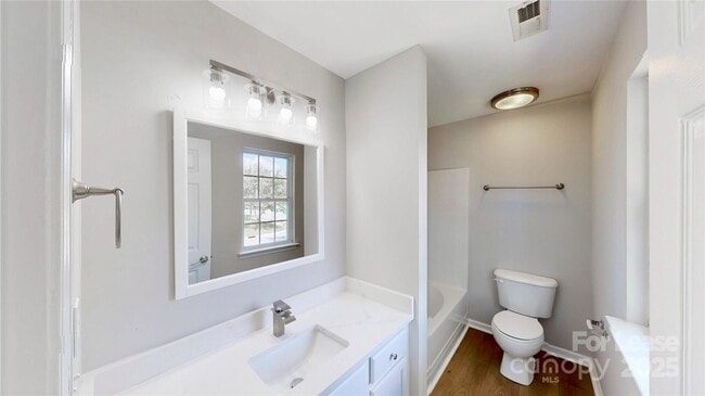 Building Photo - 1838 Chinchester Ln
