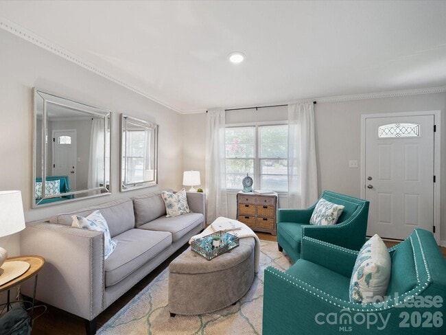 Building Photo - 2213 Milton Rd