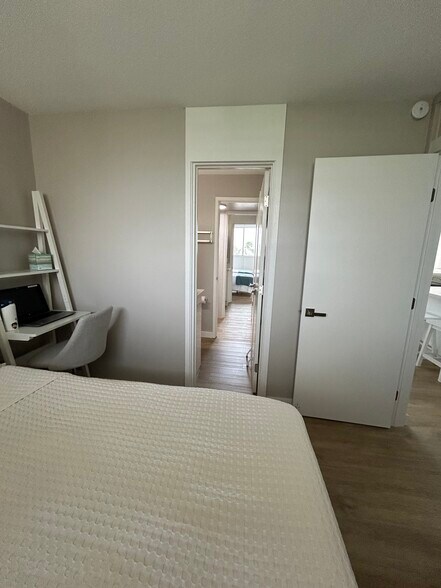 Building Photo - 1676 Ala Moana Blvd