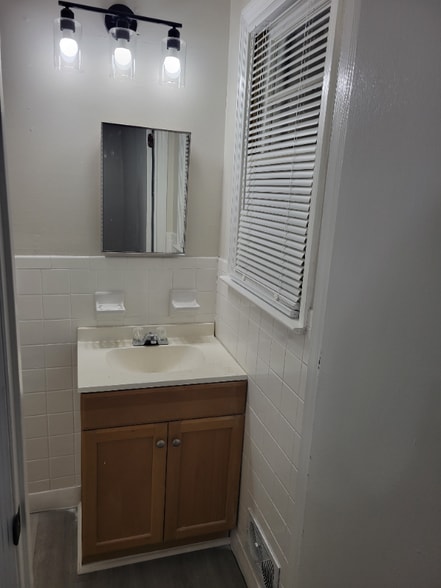 Building Photo - 172 Ruby Dr