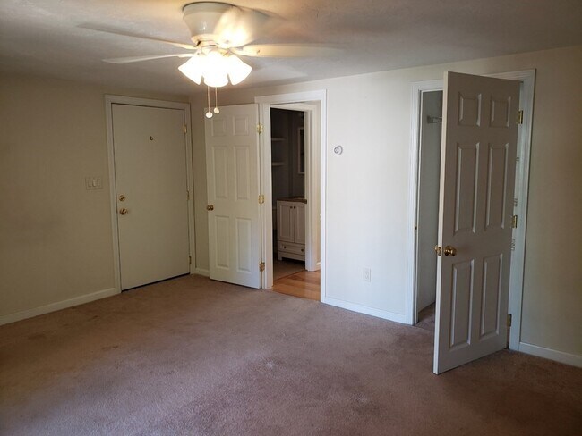 Building Photo - 4 Tideview Path