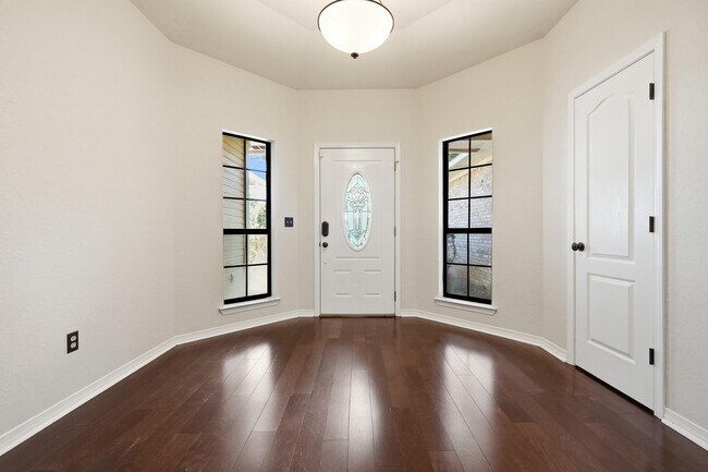 Building Photo - 116 Baywind Dr