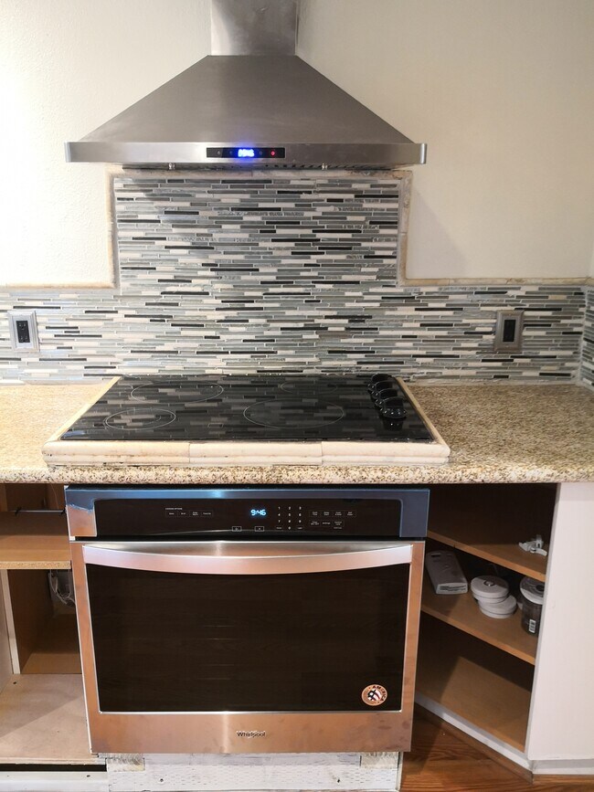 Building Photo - 21451 Lee Dr