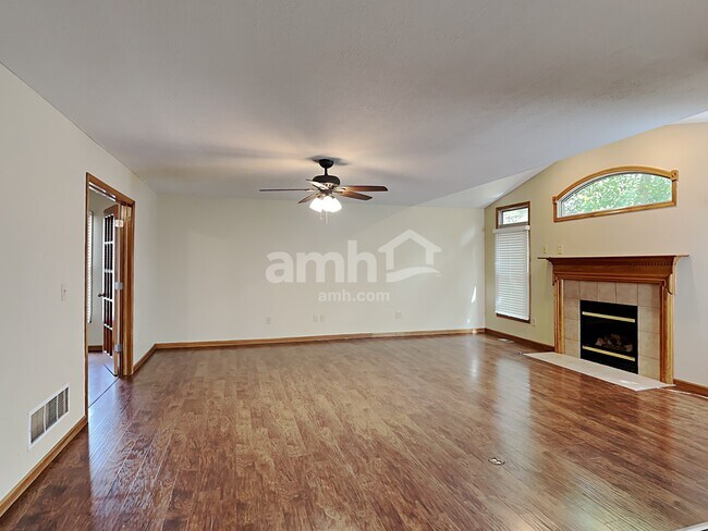 Building Photo - 1810 Penwood Pl