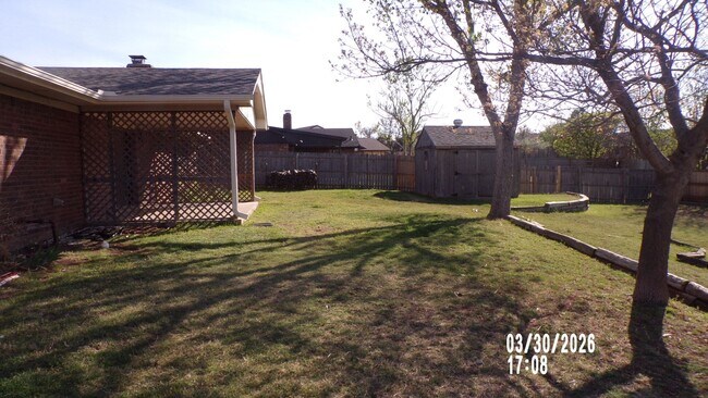 Building Photo - Great home close to Shopping, Hospital, Ft SIll
