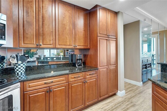 Building Photo - 22604 Island Pines Way