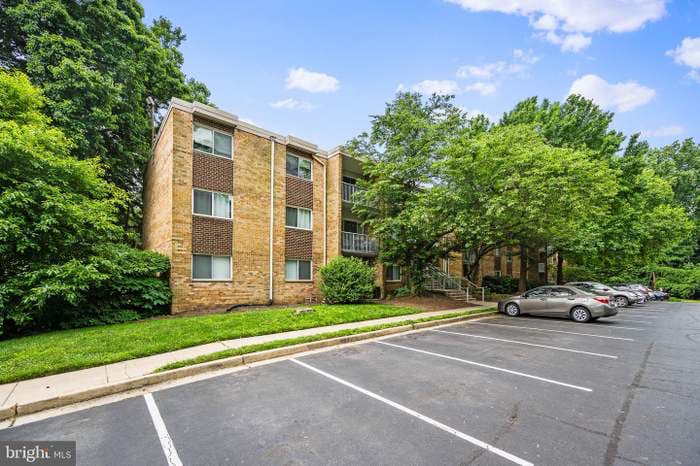 Building Photo - 8001 Chanute Pl