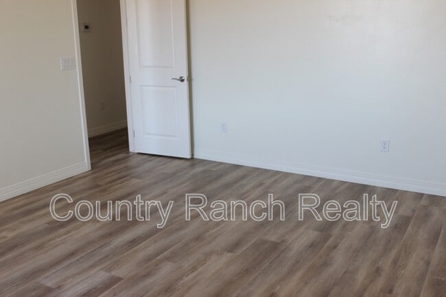 Building Photo - 2905 Kolob Canyon Dr