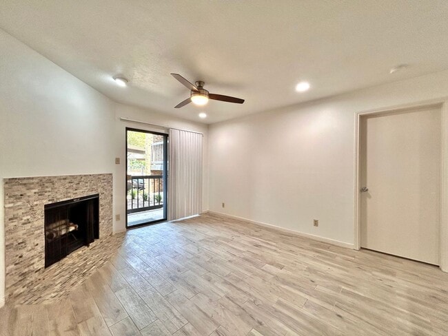 Building Photo - Welcoming 2-Bedroom, 2-Bath Home with Natu...