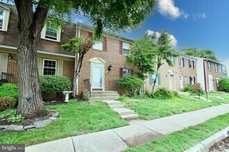 Building Photo - 7810 Lake Pleasant Dr