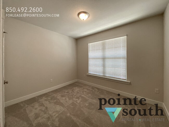 Building Photo - 324 Wickman Ave