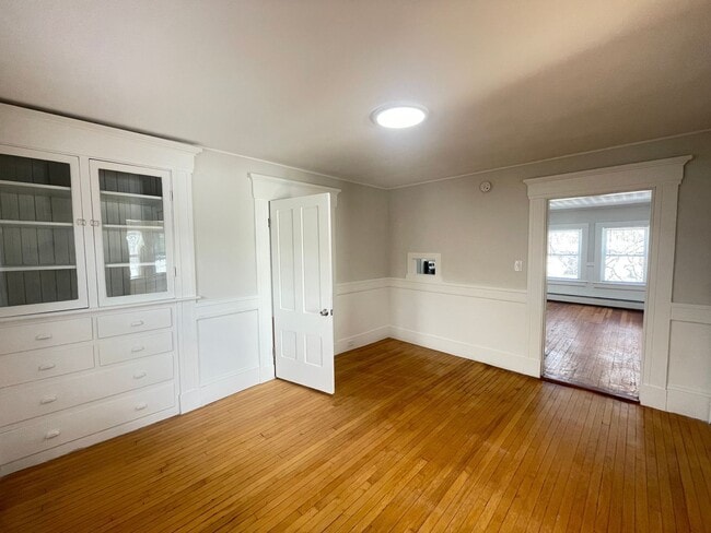 Building Photo - 193 W Mitchell St