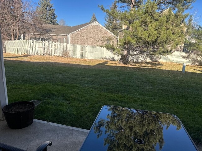 Building Photo - Rolling Green Townhome