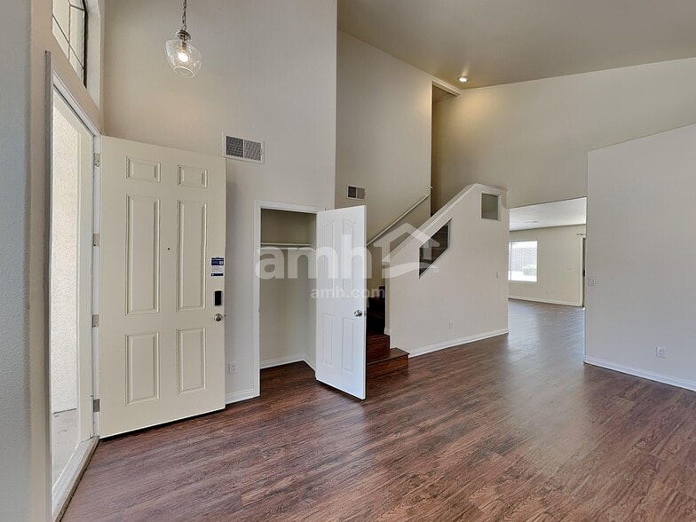 Building Photo - 8221 Woodland Prairie Ave
