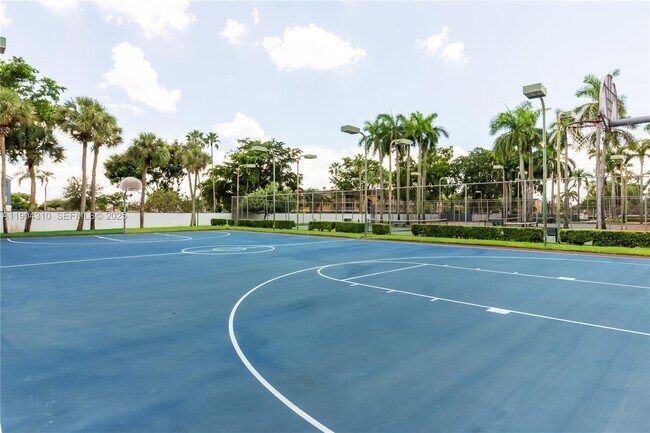 Building Photo - 17200 NW 64th Ave