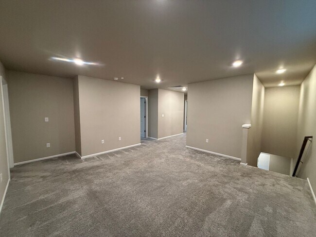 Building Photo - Spacious, modern 5-bed, 2.75-bath in sought-after Daisy Crossing Community in Sultan
